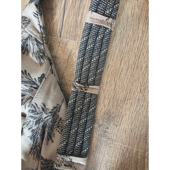 KAVU Brown Fall Pinecone Novelty Canvas Sling Bag Backpack Rope Travel - Picture 7 of 9